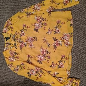 Junior's Floral blouse